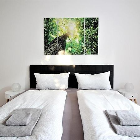 Light-Flooded City Apartment With Balcony And Garden Wurzburg Bagian luar foto
